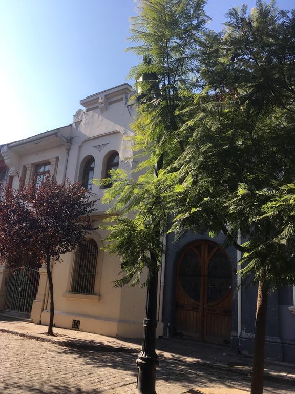 Patio Yungay Bed and Breakfast Santiago del Cile Esterno foto